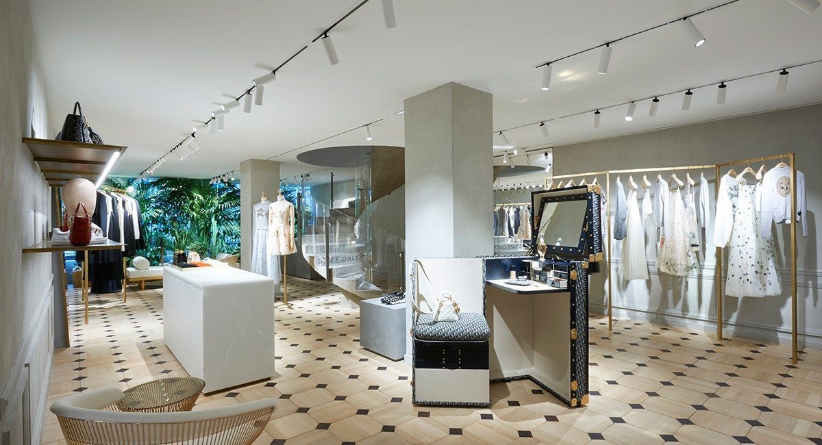 Fashion Pop Up Dior Montaigne Paris Capitale Pop Up Dior Avenue Montaigne Nouvelle Collection