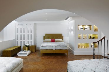 Savoir Beds