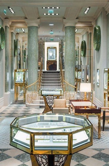 Graff store finally opens