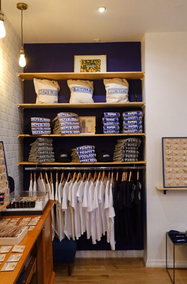 Première boutique