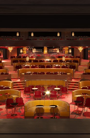 Le Lido fait son music-hall