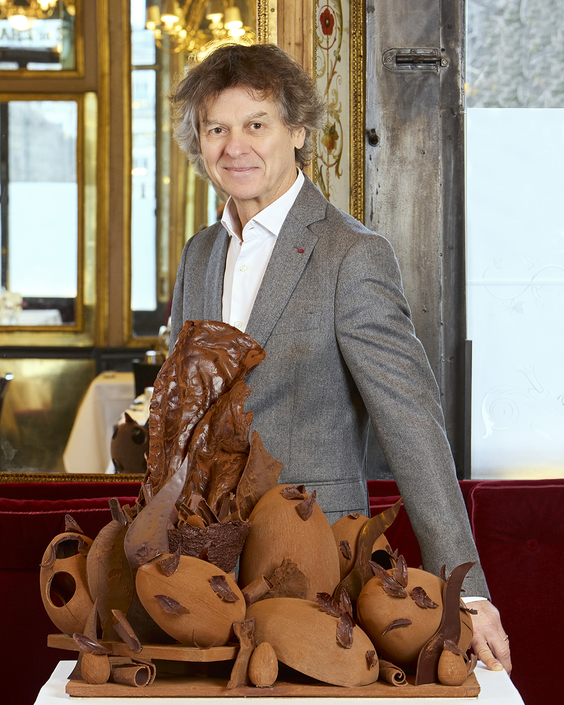 L Uf De P Ques Du Grand V Four By Guy Martin Paris Capitale   Grand Vefour Paris Chocolat Paques Oeufs De Paques Cloches  