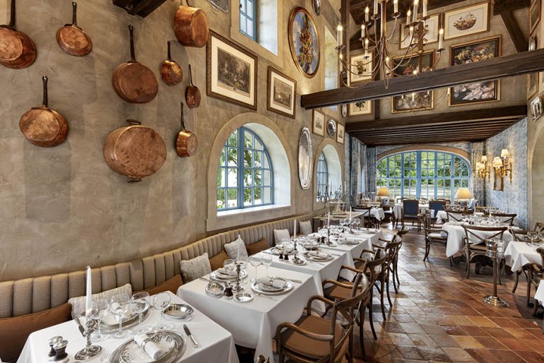 La ferme du pré, l’auberge chic signée Frédéric Anton