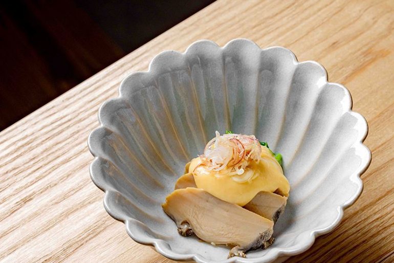 Chakaiseki Akiyoshi : l&rsquo;art du thé dans l&rsquo;assiette