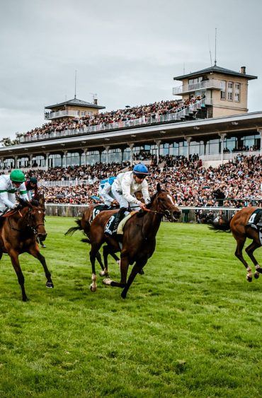 Prix Diane Longines, le rendez-vous des courses équestres et de l’élégance