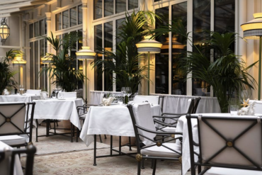 La Réserve Paris annonce la réouverture de son pop-up iodé signé Jérôme Banctel