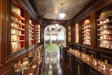 Officine Universelle Buly: conte d’apothicaire