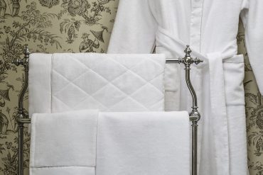 C&C Milano donne de l’éclat au linge de bain