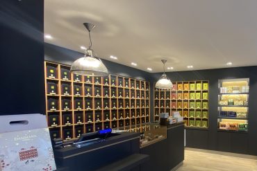 Huitième boutique parisienne pour Dammann Frères
