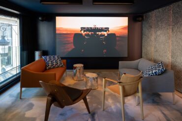 L’automobile s’invite au Blu Café