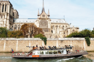 Notre-Dame & Champagne: la croisière exclusive des Bateaux Parisiens