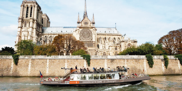 Notre-Dame & Champagne: la croisière exclusive des Bateaux Parisiens