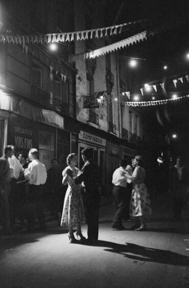 Galerie Roger-Viollet : Paris by night