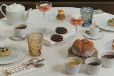Couture tea-time at Monsieur Dior