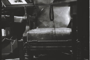 Charlotte Gainsbourg chez Saint Laurent Rive Droite